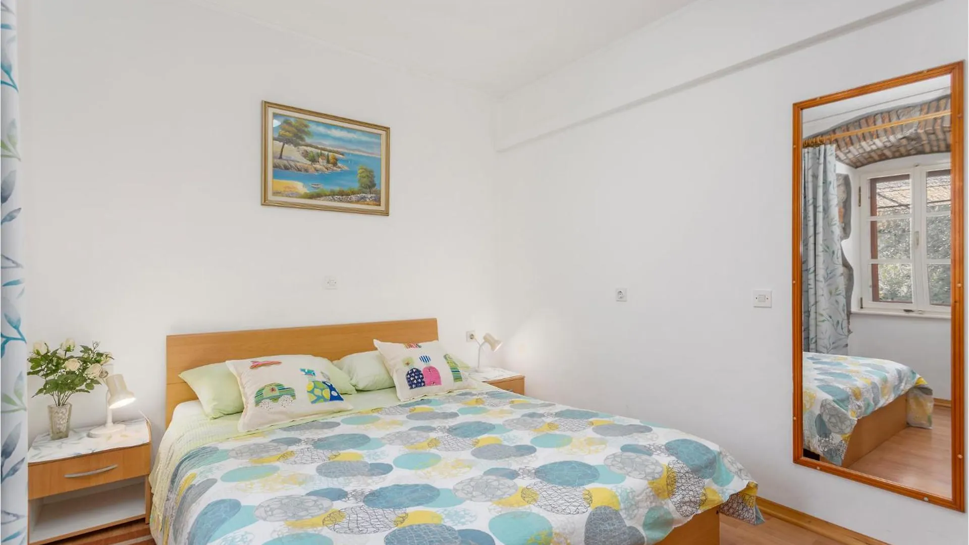 3 Bedroom Nice Apartment In Малинска